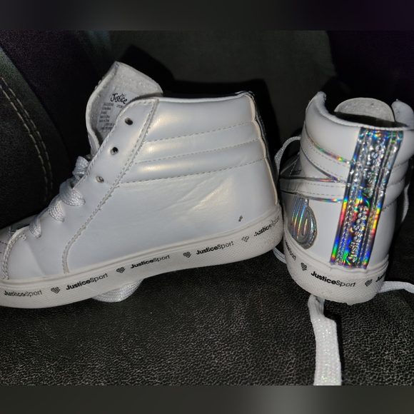 Halo iridescent shine and Pearl white Justice Girls Mid Top Court Sneakers - Picture 8 of 9